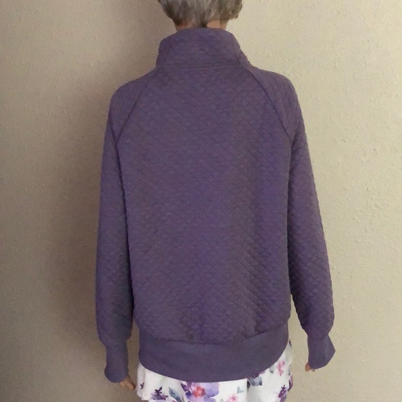 Green Tea Ouilt Pullover Top - Picture 4 of 10